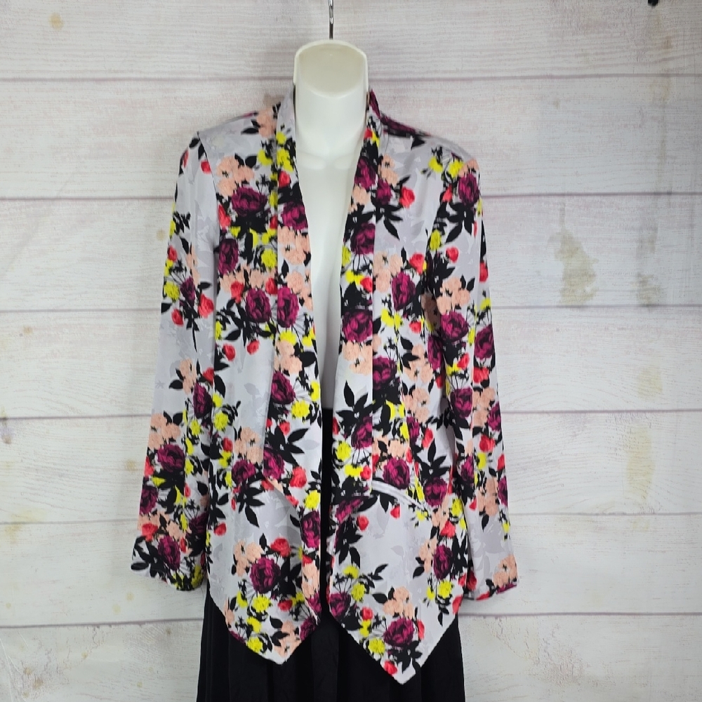 ASTR Floral Lightweight Jacket Drape Sz M To L